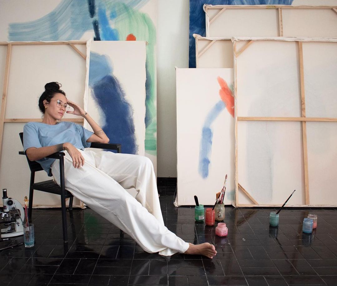 Portrait with canvases of Ines Katamso